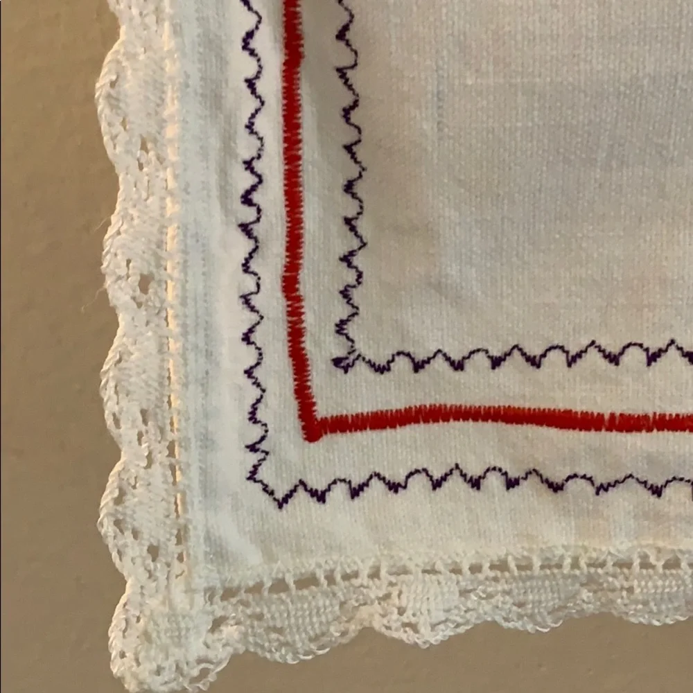 ⚠️ OFFERS ESTATE ITEM Handmade Table Cloth 37 x 30